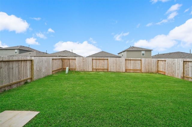 21823 Willow River Canyon Road, Waller, TX 77484