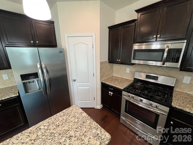 10374 Rutledge Ridge Drive, Huntersville, NC 28078