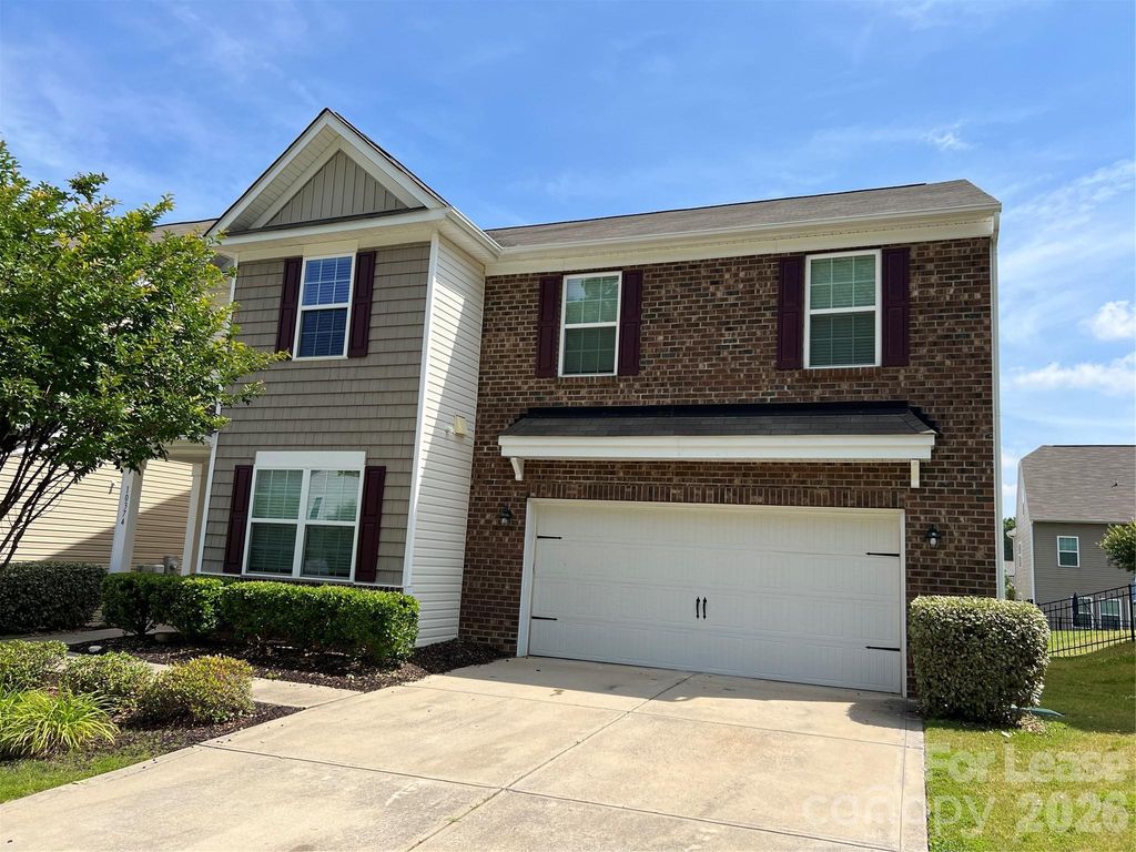 10374 Rutledge Ridge Drive, Huntersville, NC 28078