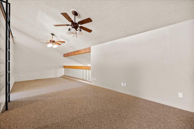 115 Rogue River Hwy Highway 309, Grants Pass, OR 97527