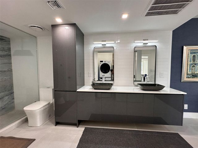 209 N Fort Lauderdale Beach Boulevard 11C, Fort Lauderdale, FL 33304