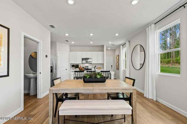 158 BRAZIL NUT Circle, Jacksonville, FL 32218