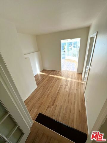 2185 BROADVIEW Terrace Lower, Los Angeles, CA 90068