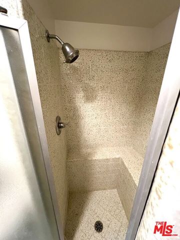 2185 BROADVIEW Terrace Lower, Los Angeles, CA 90068