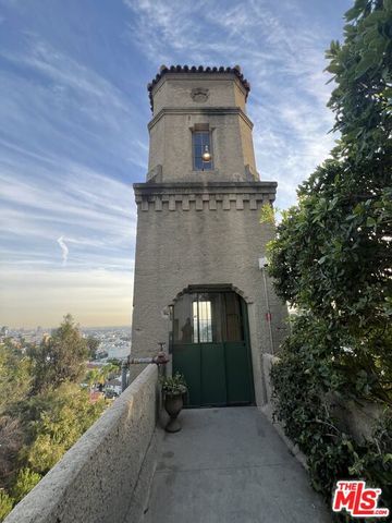 2185 BROADVIEW Terrace Lower, Los Angeles, CA 90068