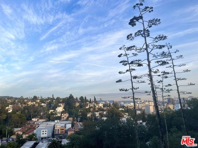 2185 BROADVIEW Terrace Lower, Los Angeles, CA 90068