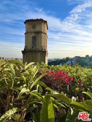 2185 BROADVIEW Terrace Lower, Los Angeles, CA 90068