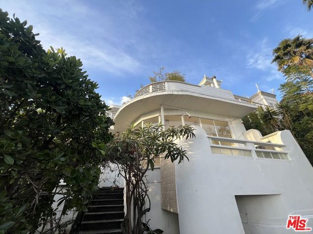 2185 BROADVIEW Terrace Lower, Los Angeles, CA 90068