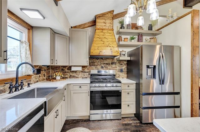 4619 Center Road, Brunswick, OH 44212