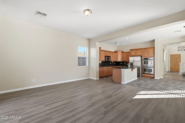 8356 W DESERT SPOON Drive, Peoria, AZ 85383