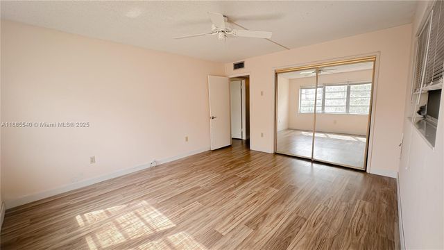 20311 NE 2nd Ave J-1, Miami, FL 33179