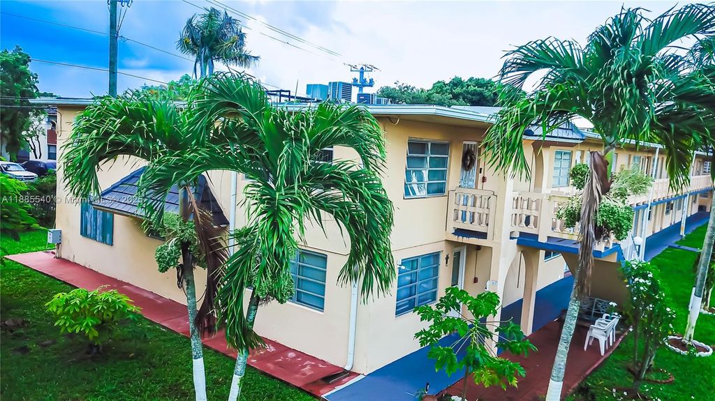 20311 NE 2nd Ave J-1, Miami, FL 33179