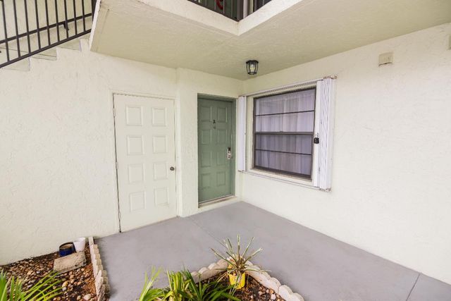 2301 Sabal Ridge Court A, Palm Beach Gardens, FL 33418