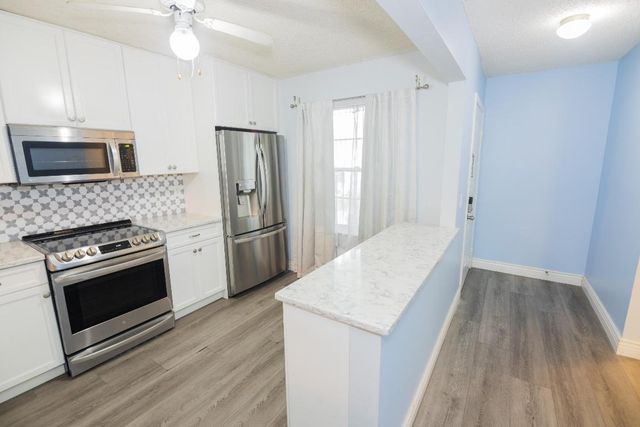 2301 Sabal Ridge Court A, Palm Beach Gardens, FL 33418