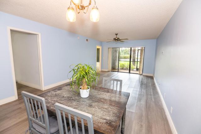 2301 Sabal Ridge Court A, Palm Beach Gardens, FL 33418