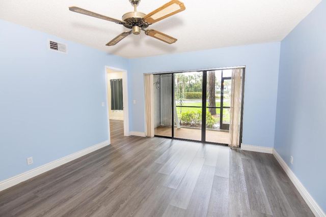 2301 Sabal Ridge Court A, Palm Beach Gardens, FL 33418