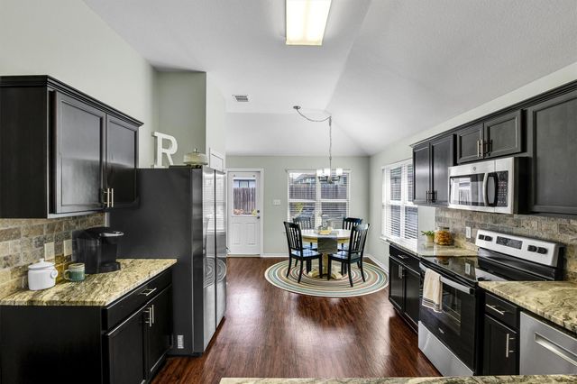 115 Dove Court, Navasota, TX 77868