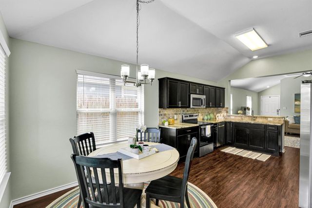 115 Dove Court, Navasota, TX 77868