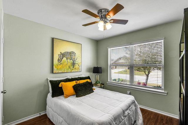 115 Dove Court, Navasota, TX 77868