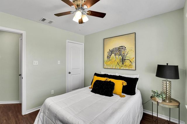 115 Dove Court, Navasota, TX 77868