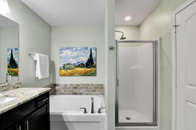 115 Dove Court, Navasota, TX 77868