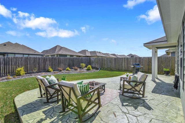 115 Dove Court, Navasota, TX 77868