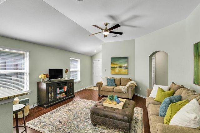 115 Dove Court, Navasota, TX 77868