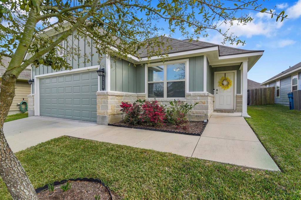 115 Dove Court, Navasota, TX 77868