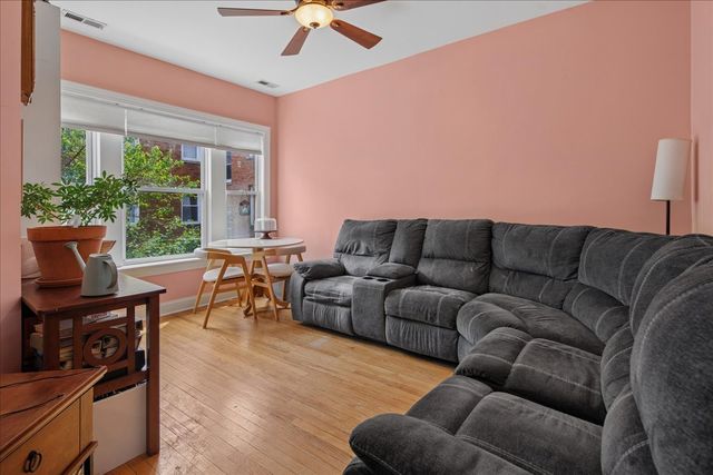 4916 N Kedzie Avenue 2W, Chicago, IL 60625