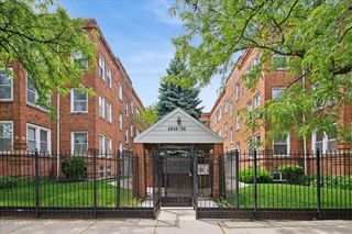 4916 N Kedzie Avenue 2W, Chicago, IL 60625