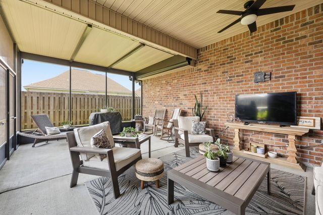 274 Peacock Pointe, Thibodaux, LA 70301
