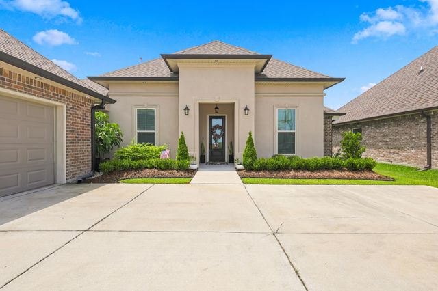 274 Peacock Pointe, Thibodaux, LA 70301