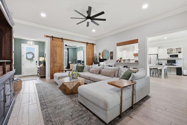 274 Peacock Pointe, Thibodaux, LA 70301