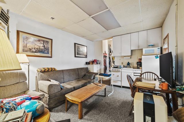 947 Arcade Street, Saint Paul, MN 55106