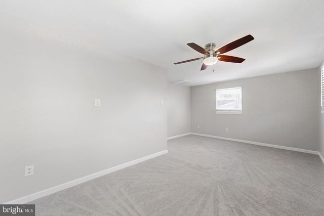 426 BREWSTER DR, Newark, DE 19711