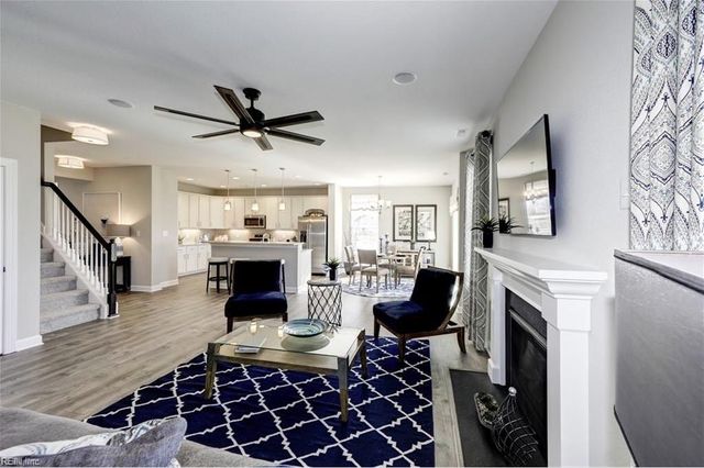 166 Long Cove Dr, Suffolk, VA 23435