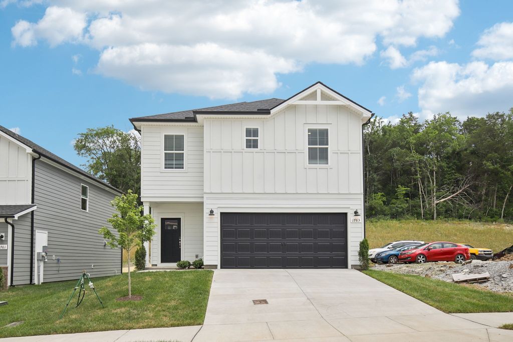 1763 Flora Grv, Hermitage, TN 37076