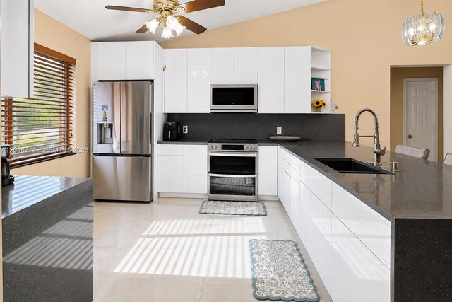 21034 Chinaberry Drive 21034, Boca Raton, FL 33428