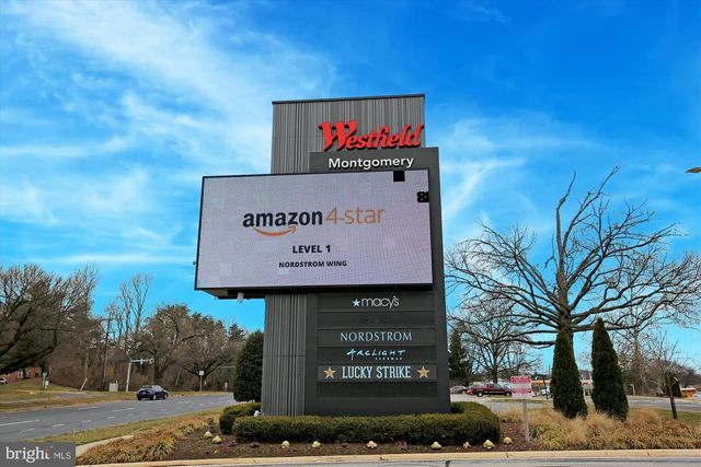 7420 WESTLAKE TER #304, Bethesda, MD 20817
