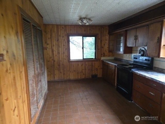 6001 Mcdougall Avenue, Everett, WA 98203