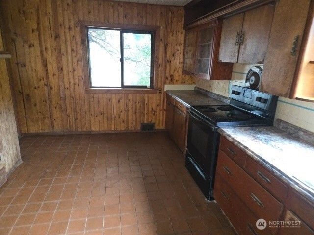 6001 Mcdougall Avenue, Everett, WA 98203