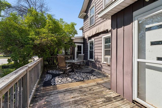 1025 ONEIDA STREET, Menasha, WI 54952