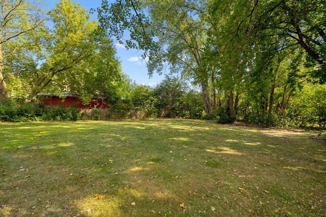 1025 ONEIDA STREET, Menasha, WI 54952