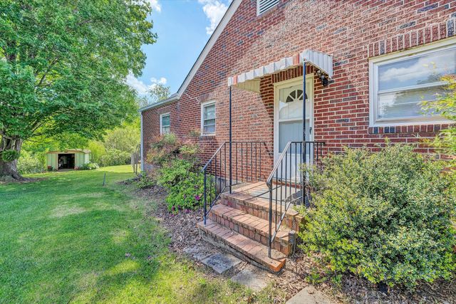 200 Montview AVE, Rocky Mount, VA 24151