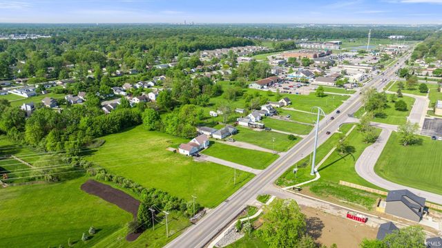 6452 Saint Joe Center Road, Fort Wayne, IN 46835