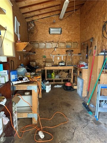 101 Saturn Avenue, Holiday Island, AR 72631