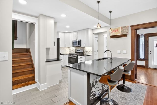 3205 Mapledale Avenue, Cleveland, OH 44109