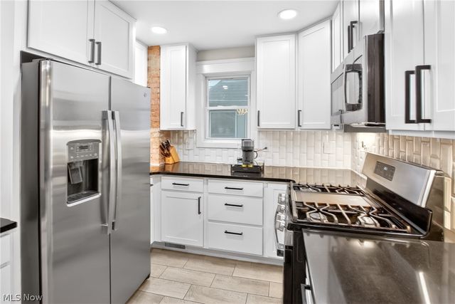 3205 Mapledale Avenue, Cleveland, OH 44109