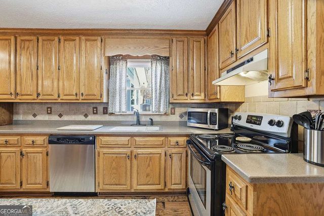 4895 Puritan Drive, Sugar Hill, GA 30518