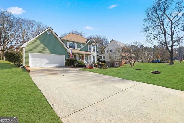 4895 Puritan Drive, Sugar Hill, GA 30518